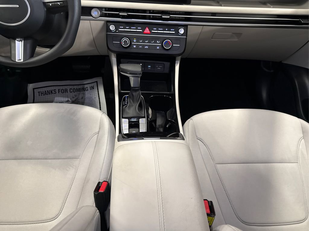 Certified 2025 Hyundai Tucson SE image 19