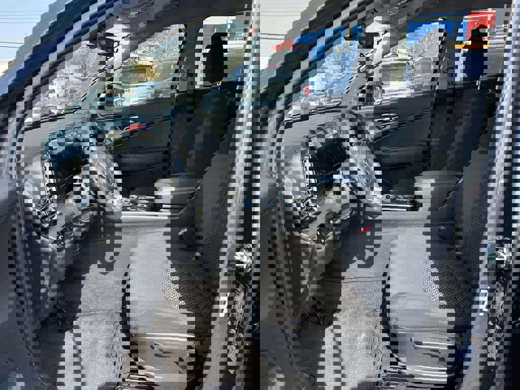 Certified 2025 Kia Sportage LX image 12