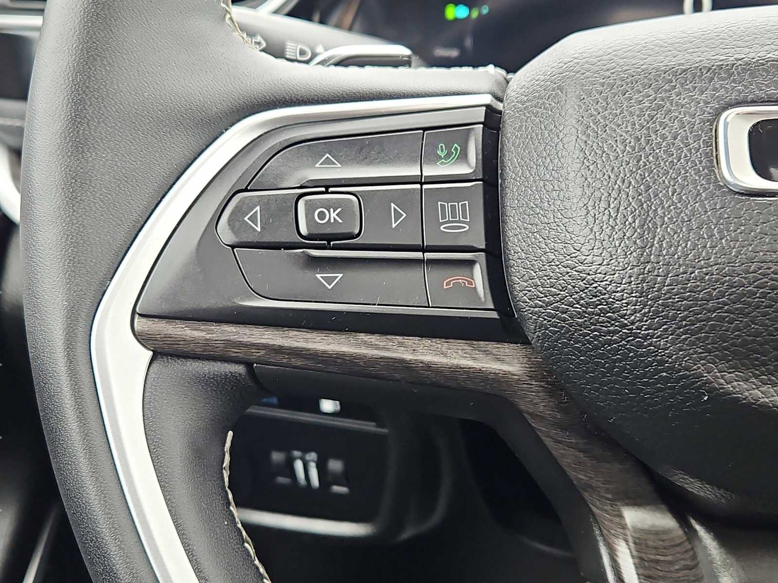 Used 2023 Jeep Grand Cherokee 4WD 4xe image 29