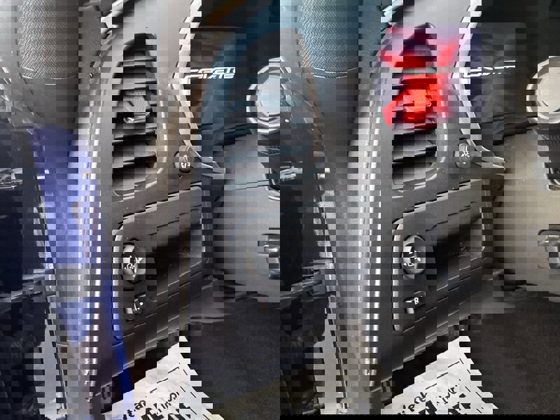 Used 2017 Chevrolet Corvette Stingray Coupe w/ 1LT image 22