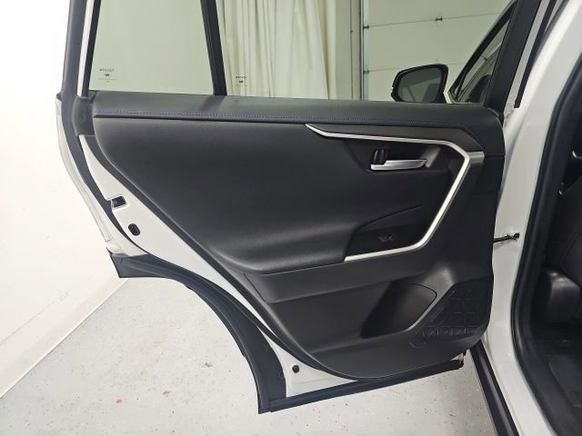 Used 2023 Toyota RAV4 XSE AWD/4WD image 30