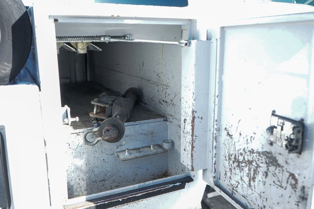 Used 2017 Ford F550 2WD Regular Cab Super Duty w/ Advanced Security Pack image 20