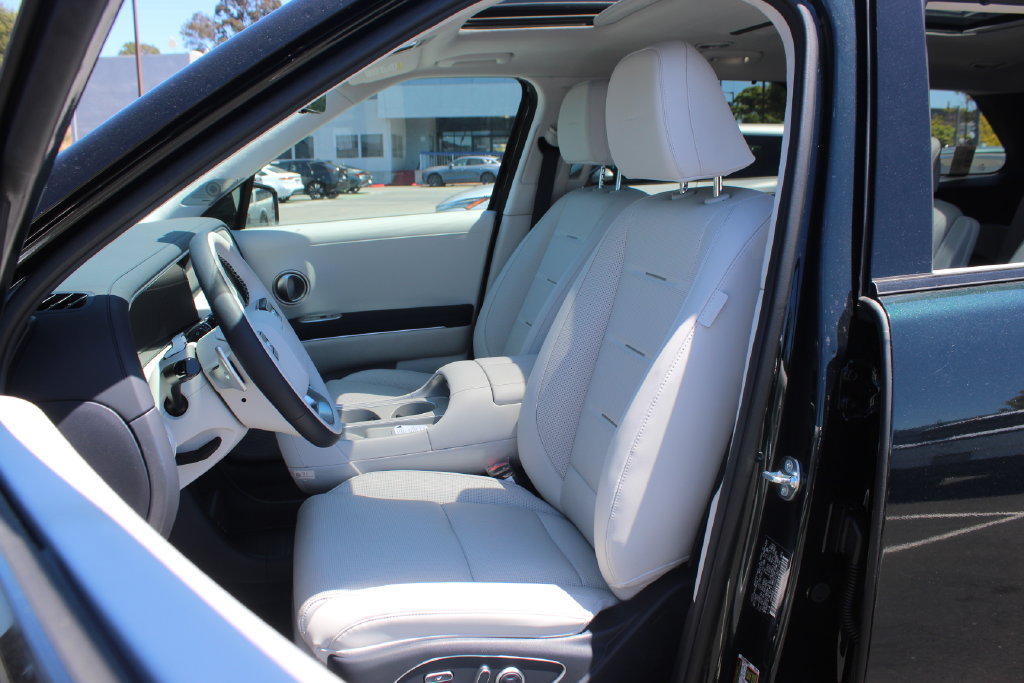 New 2026 Hyundai Palisade Calligraphy AWD/4WD image 13