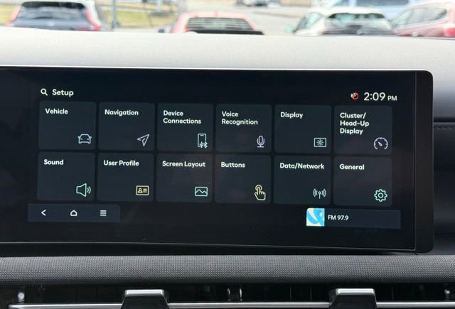 Used 2025 Hyundai Tucson Limited image 34