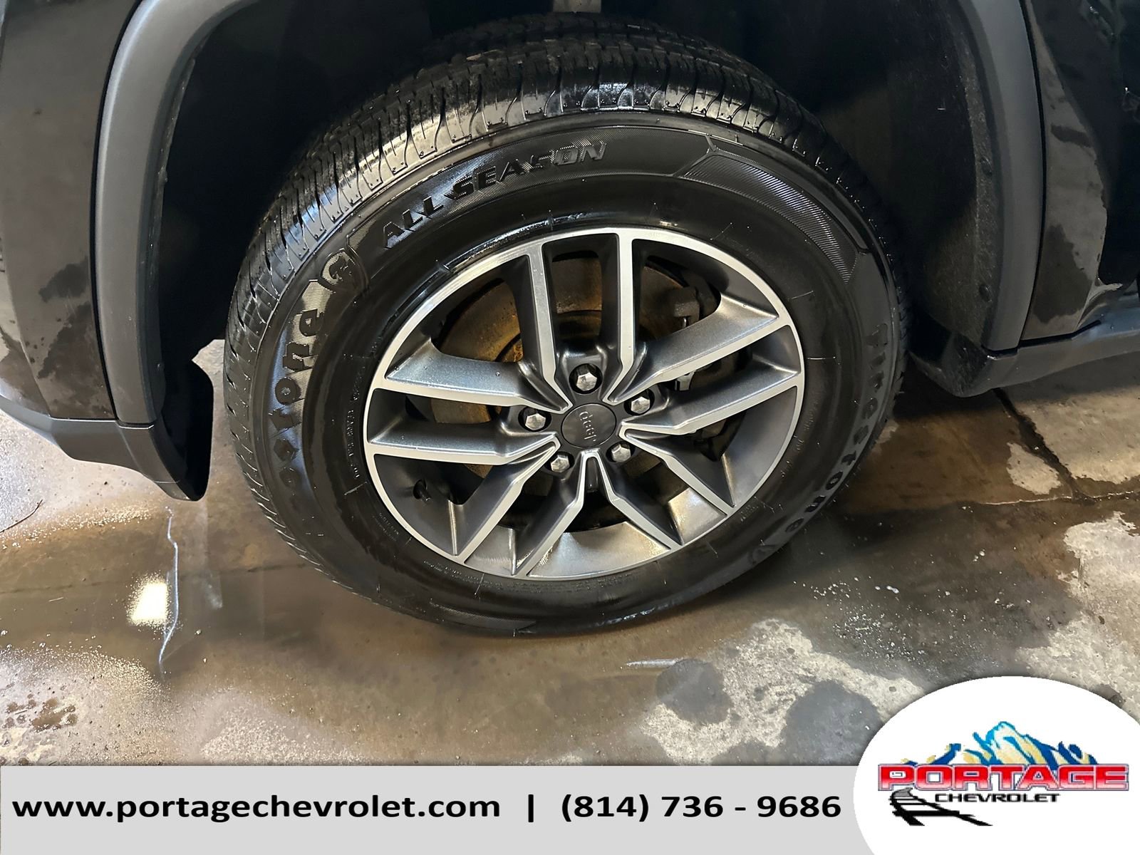 Used 2021 Jeep Grand Cherokee Limited w/ Trailer Tow Group IV image 31