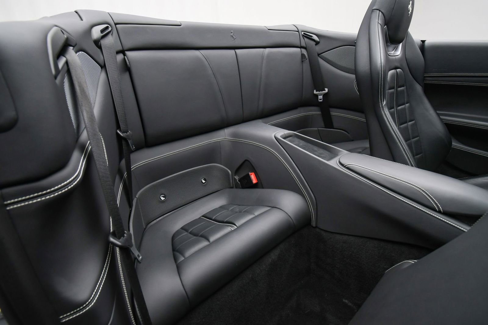 Used 2019 Ferrari Portofino image 57