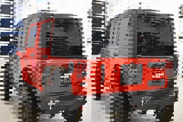 Used 2015 Jeep Wrangler Unlimited Sahara w/ Connectivity Group image 10