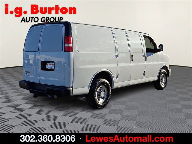 Used 2019 Chevrolet Express 2500 image 6