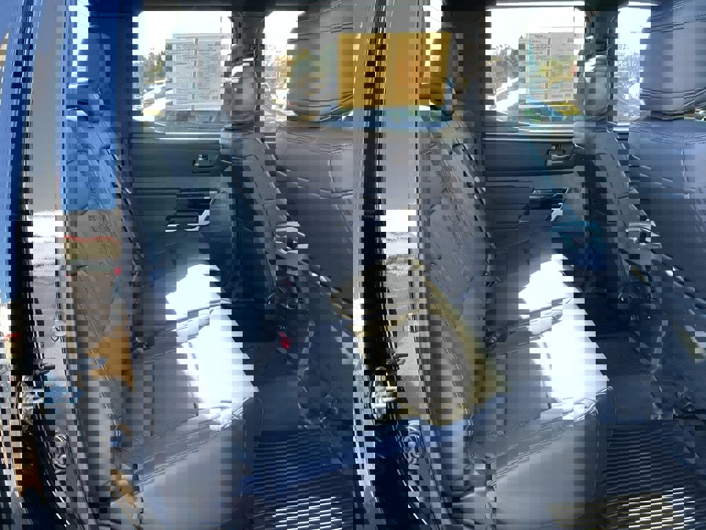 Used 2025 Toyota Tundra Limited image 19