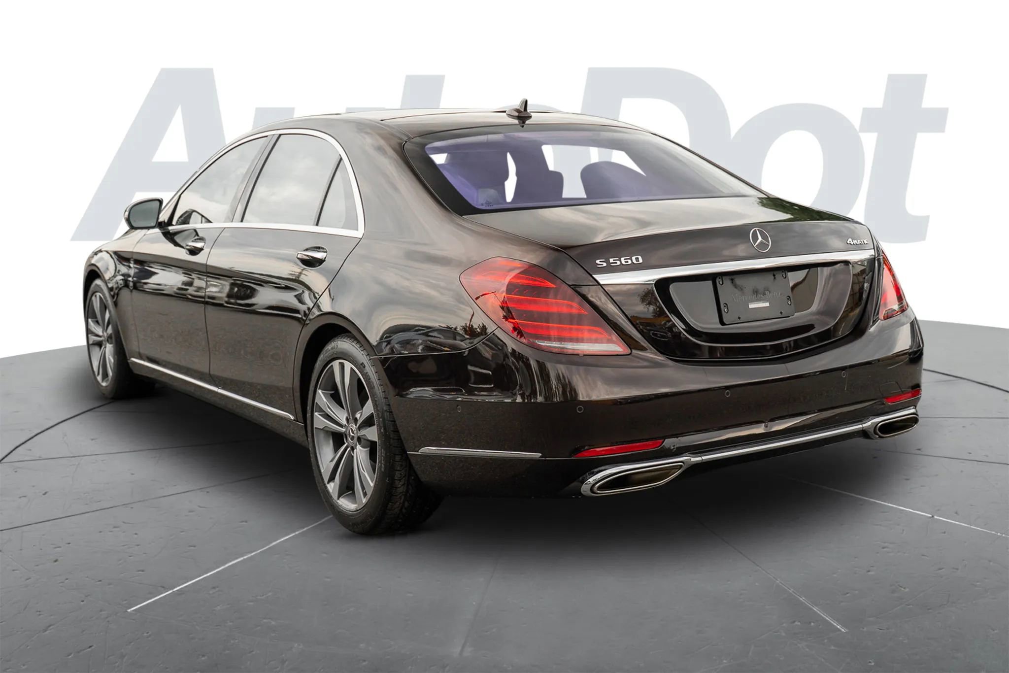 Used 2019 Mercedes-Benz S 560 4MATIC Sedan image 2