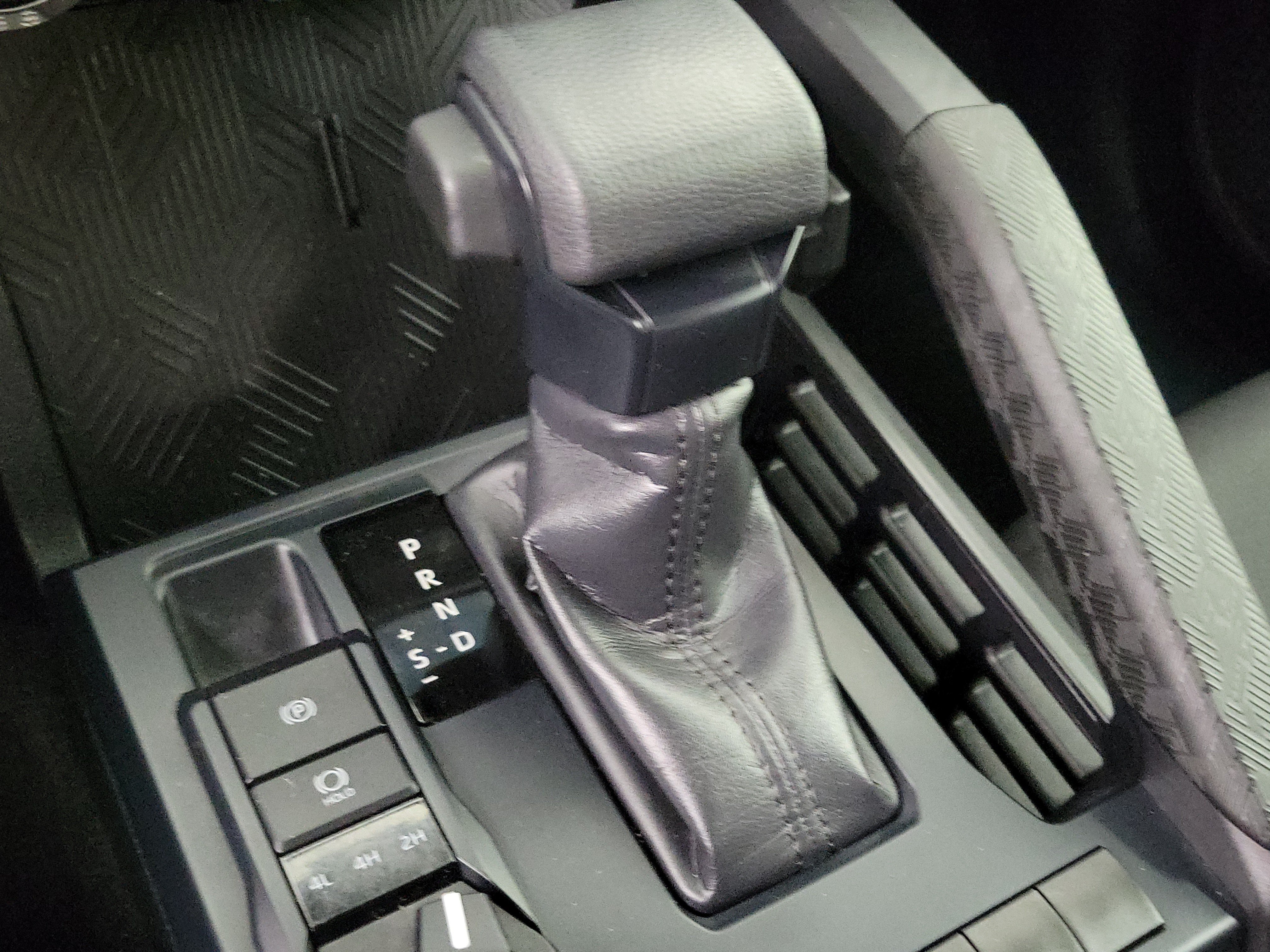 Certified 2025 Toyota Tacoma SR5 AWD/4WD image 30