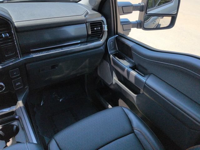 New 2026 Ford F350 Lariat w/ Black Appearance Package AWD/4WD image 17