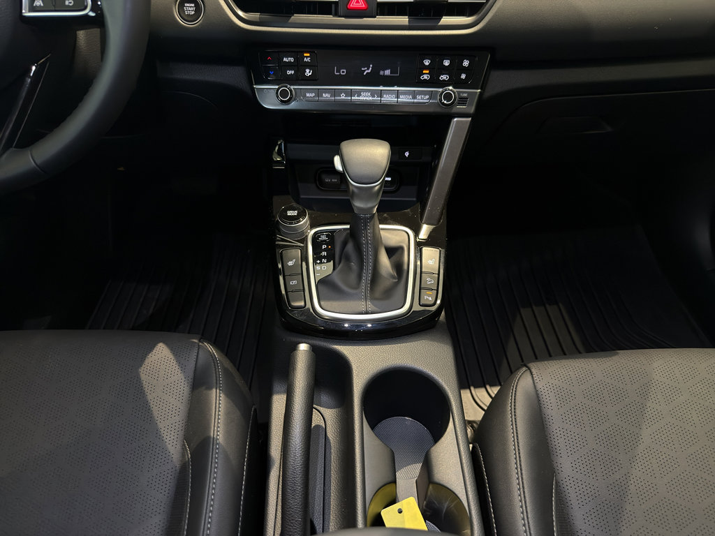 Used 2025 Kia Seltos EX image 17