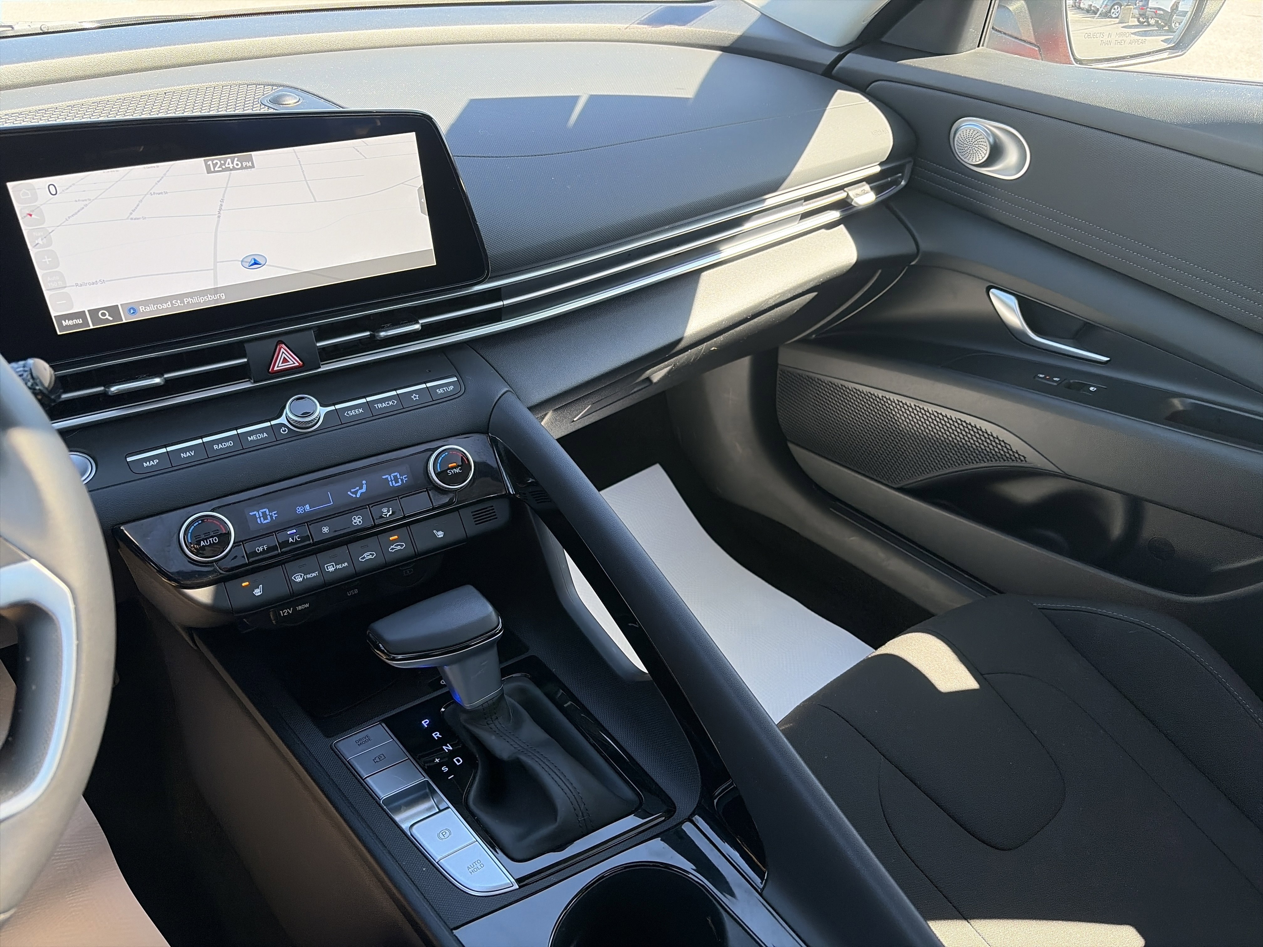 Used 2025 Hyundai Elantra SEL image 22