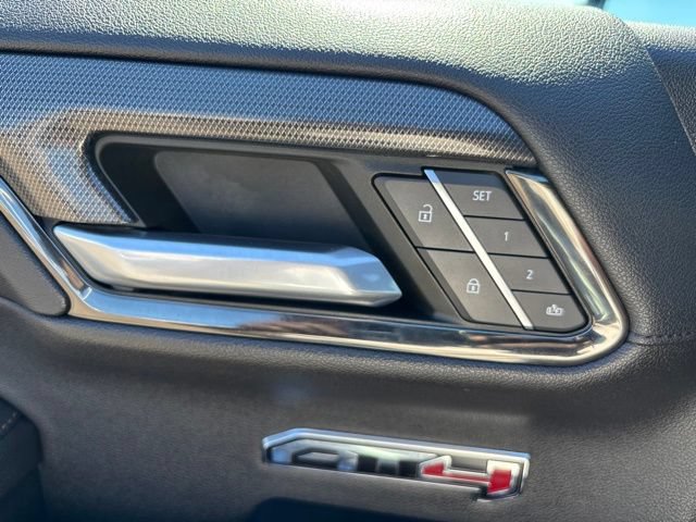 Used 2022 GMC Sierra 1500 AT4 w/ AT4 Premium Package AWD/4WD image 13