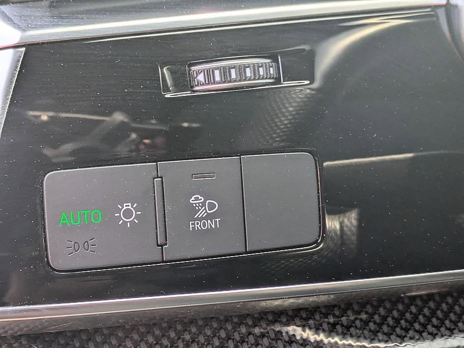 Used 2021 Audi SQ8 Premium Plus w/ SQ8 Black Optic Package image 18