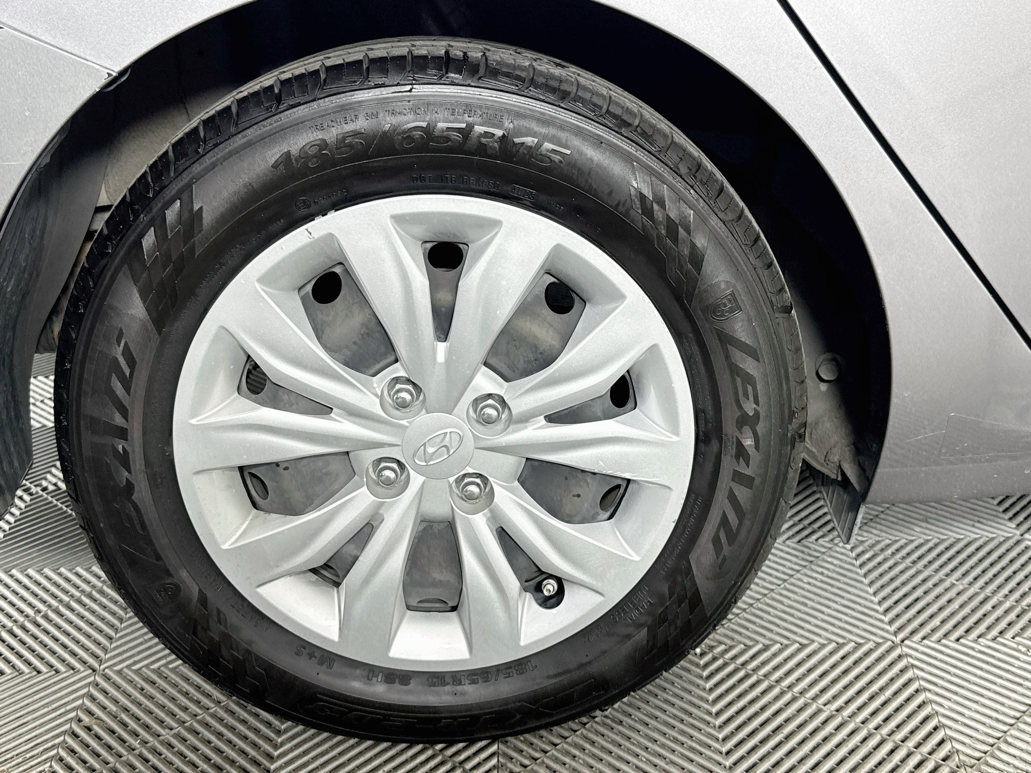 Used 2021 Hyundai Accent SE FWD image 55