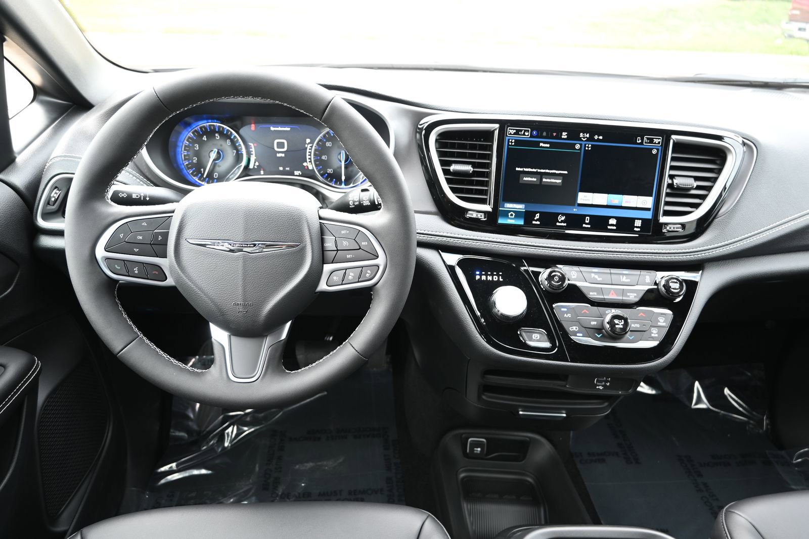 New 2026 Chrysler Pacifica Select image 17