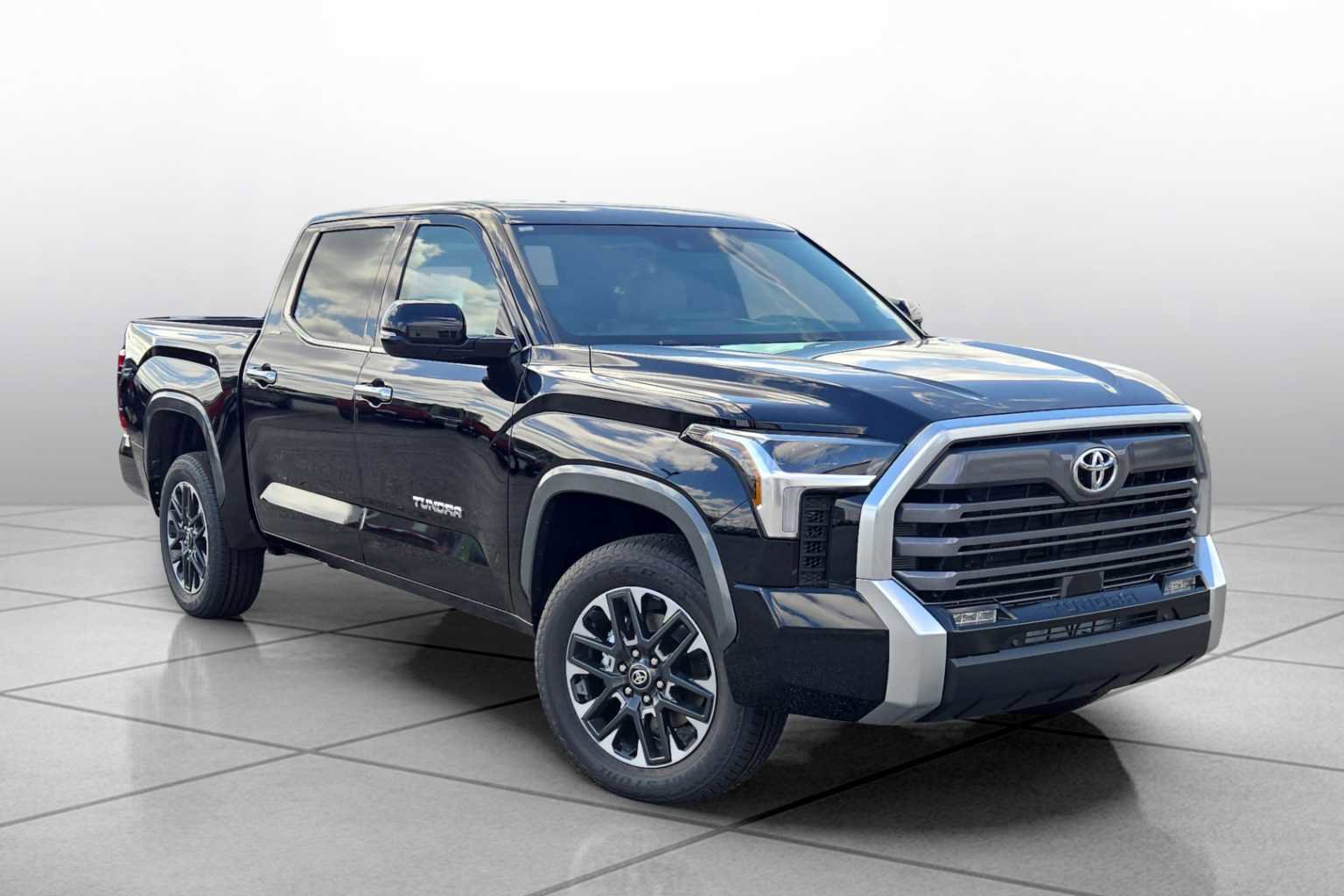 New 2026 Toyota Tundra Limited AWD/4WD image 2