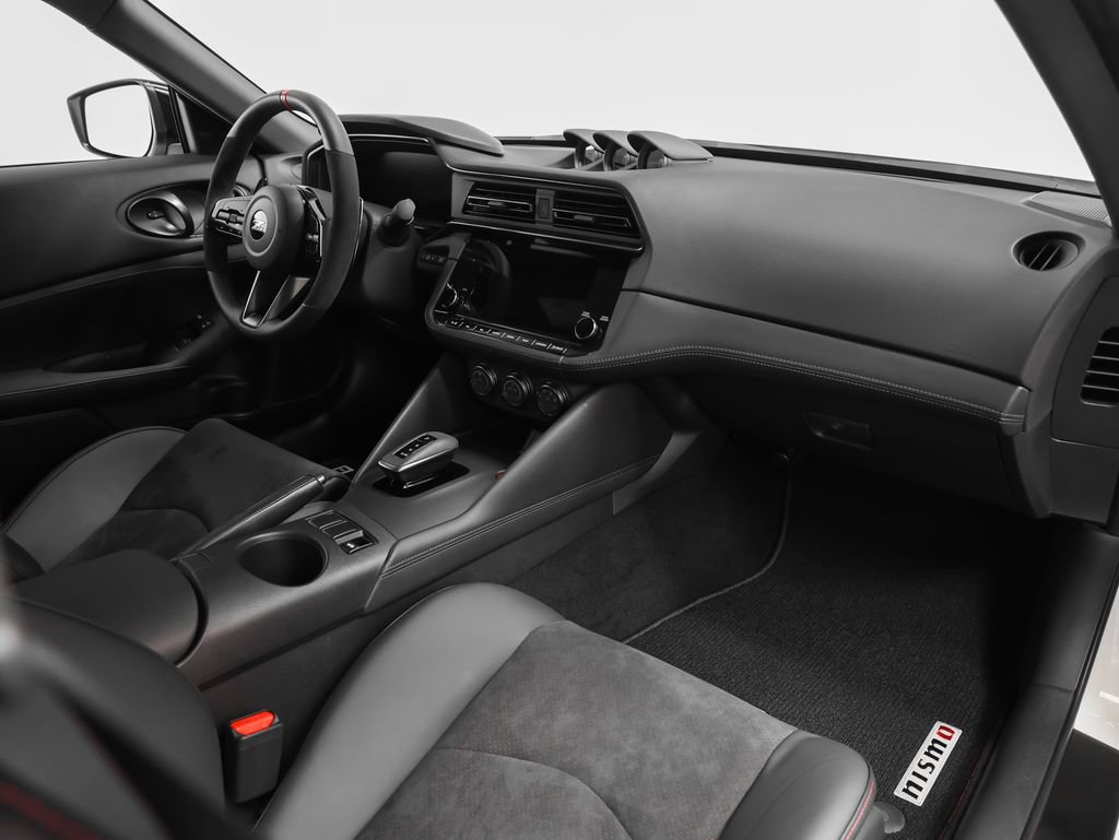 Used 2026 Nissan Z NISMO w/ Floor Mat Package RWD image 24
