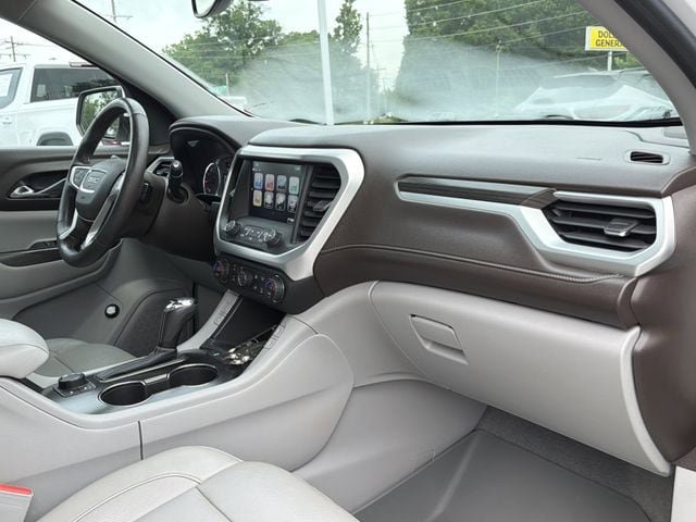 Used 2018 GMC Acadia SLT FWD image 19