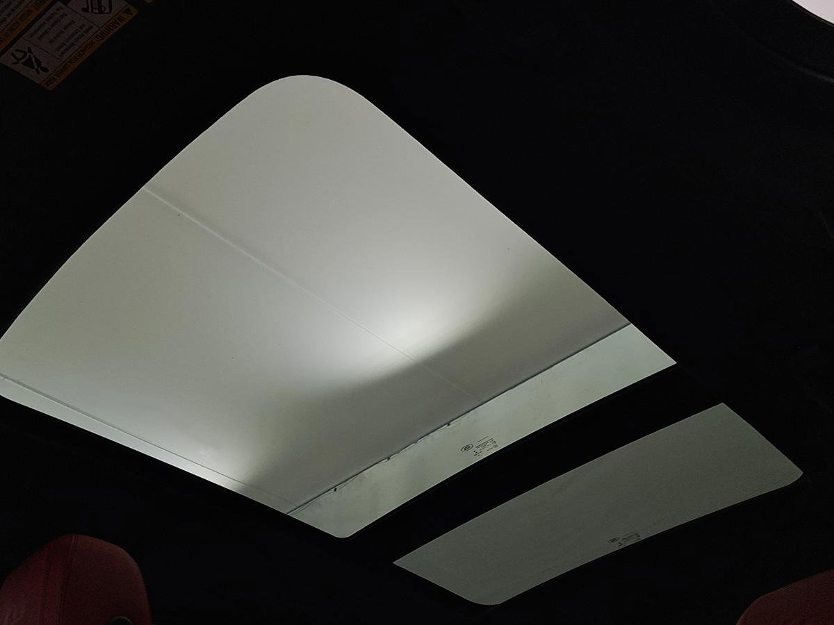 Used 2019 Jaguar F-PACE S image 8