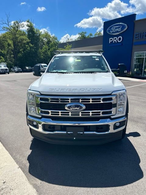 New 2026 Ford F450 XL w/ XL Chrome Package AWD/4WD 360° Tour