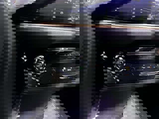 New 2026 Buick Envision Sport Touring image 17