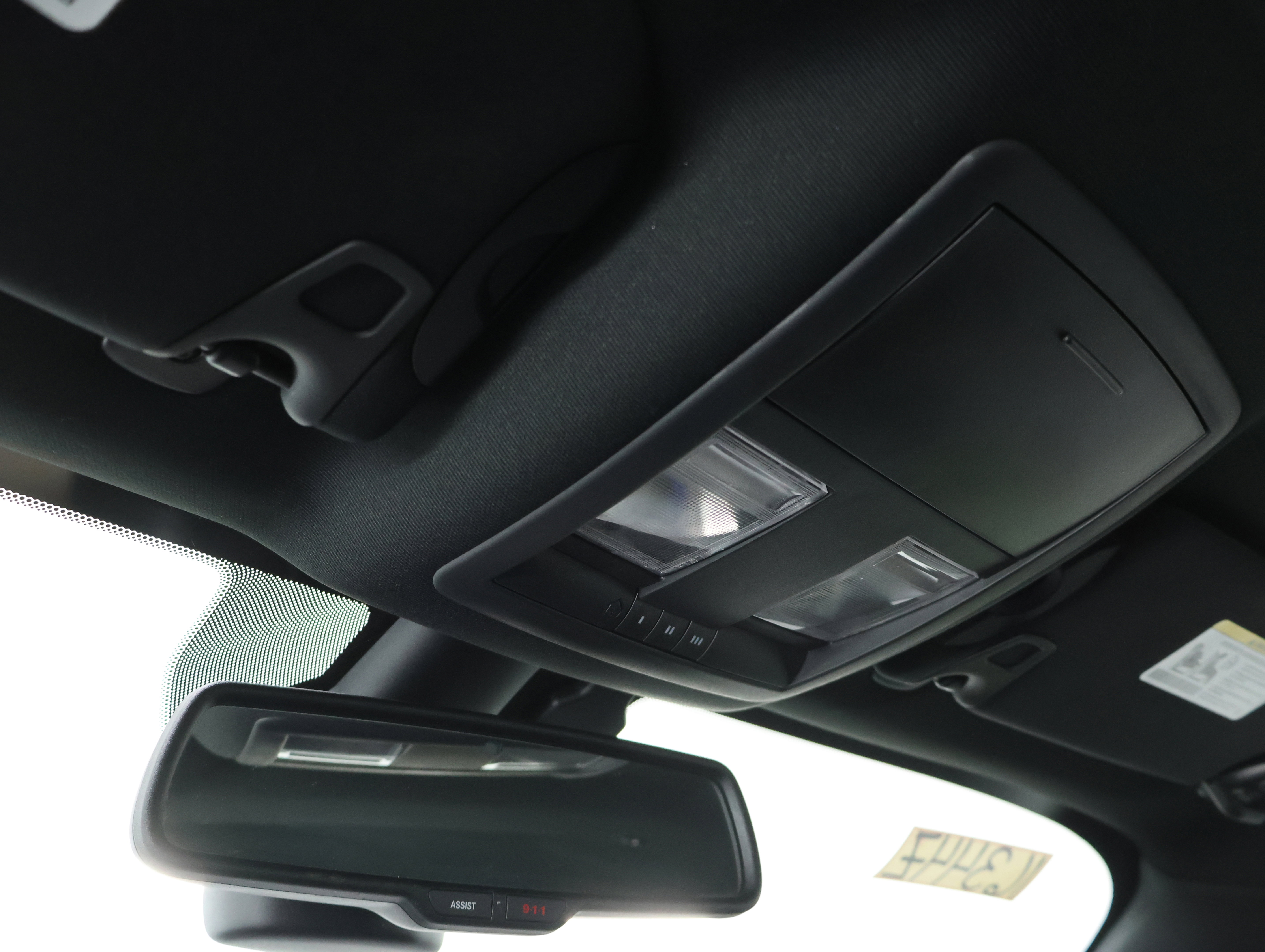 Used 2015 Dodge Challenger SRT Hellcat image 12