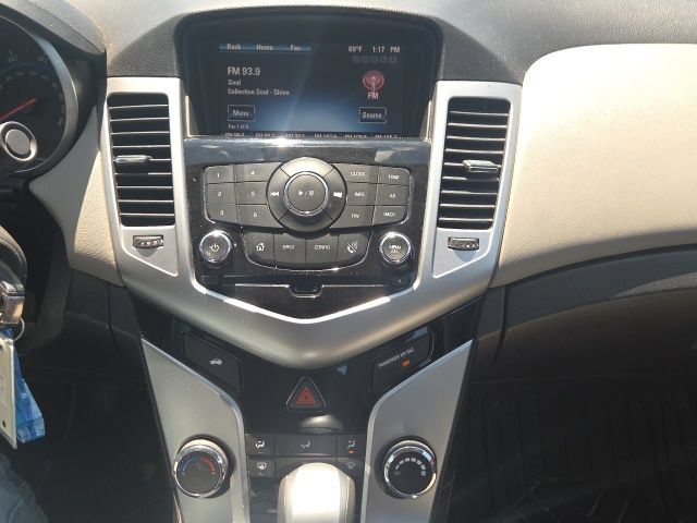 Used 2016 Chevrolet Cruze LT FWD image 24