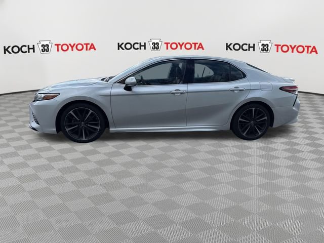 Used 2019 Toyota Camry XSE FWD image 4