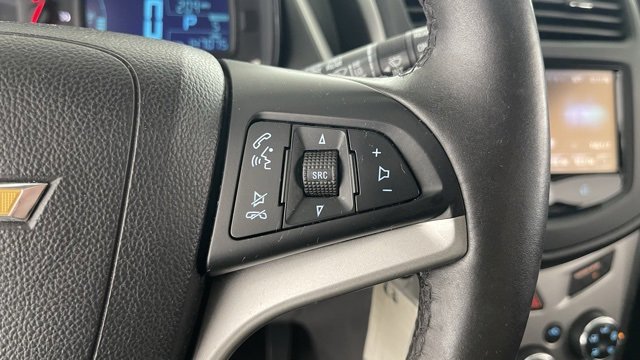 Used 2015 Chevrolet Trax LT w/ LT Sun and Sound Package image 37