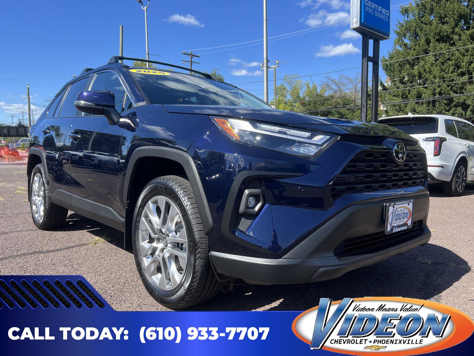 Used 2025 Toyota RAV4 XLE Premium w/ Weather Package AWD/4WD image 1