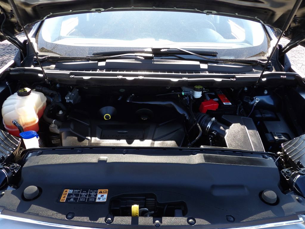 Used 2018 Ford Edge SEL image 23