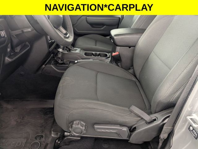 Used 2023 Jeep Gladiator Sport image 14