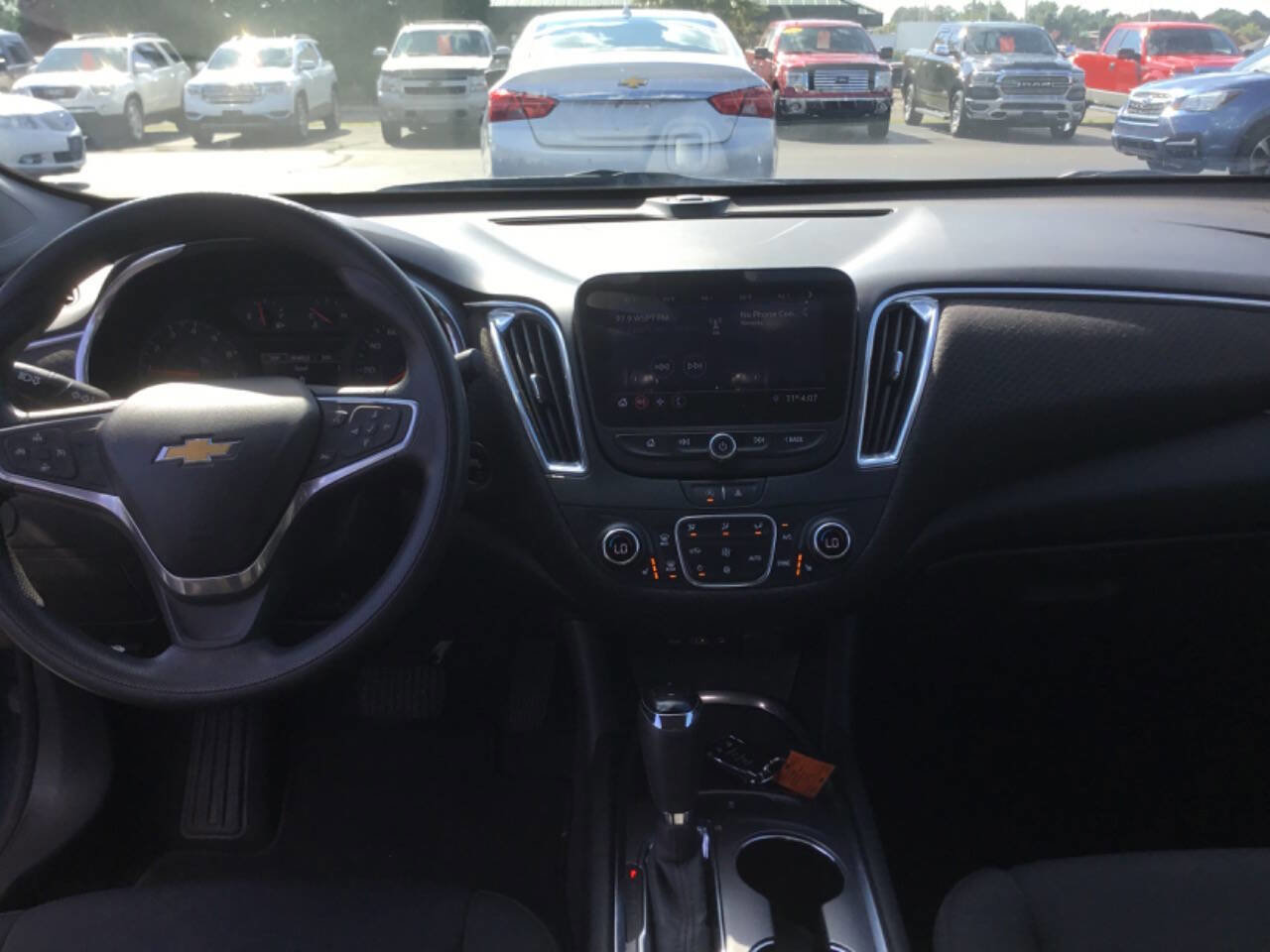 Used 2020 Chevrolet Malibu LT image 4