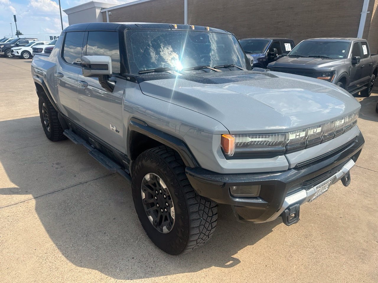 Used 2024 GMC Hummer EV 2X w/ Extreme Off-Road Package AWD/4WD image 1