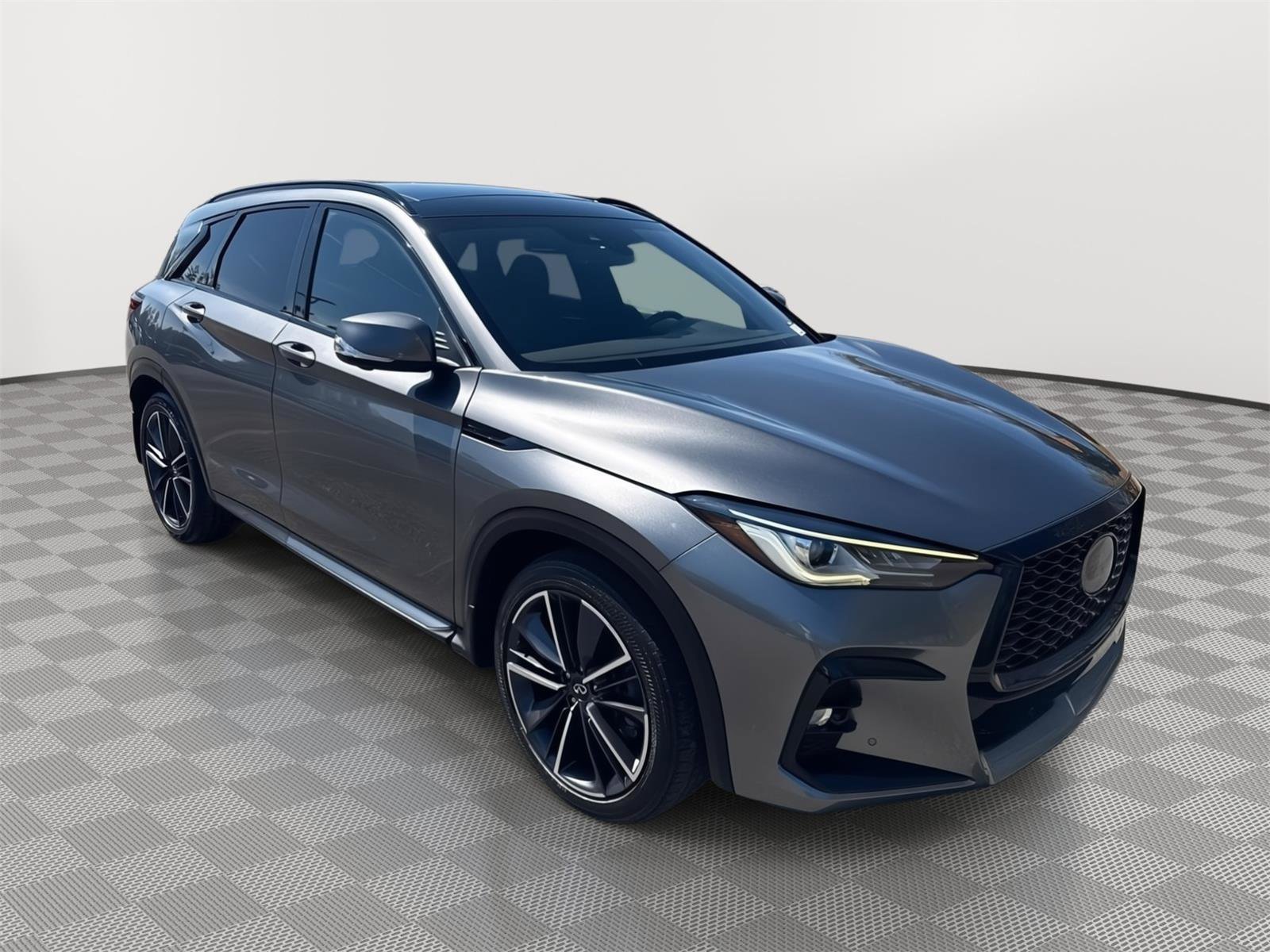Used 2023 INFINITI QX50 Sport FWD image 4