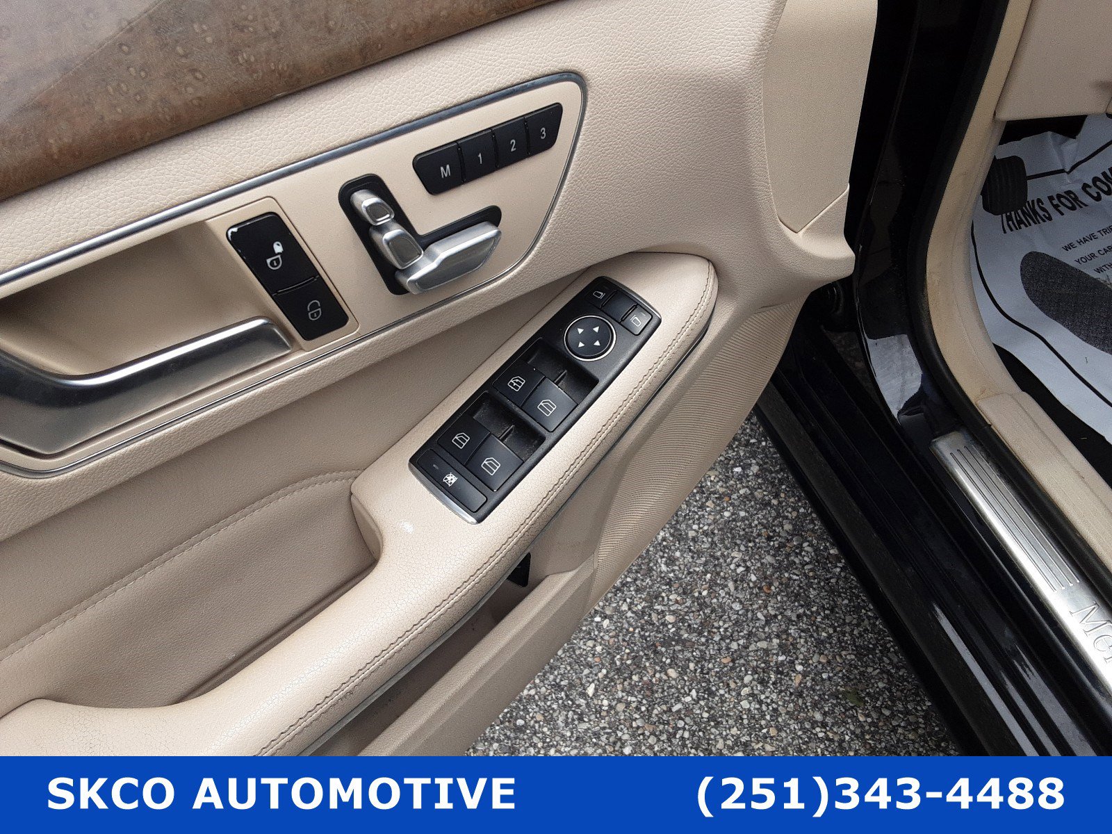 Used 2014 Mercedes-Benz E 350 4MATIC Sedan image 22