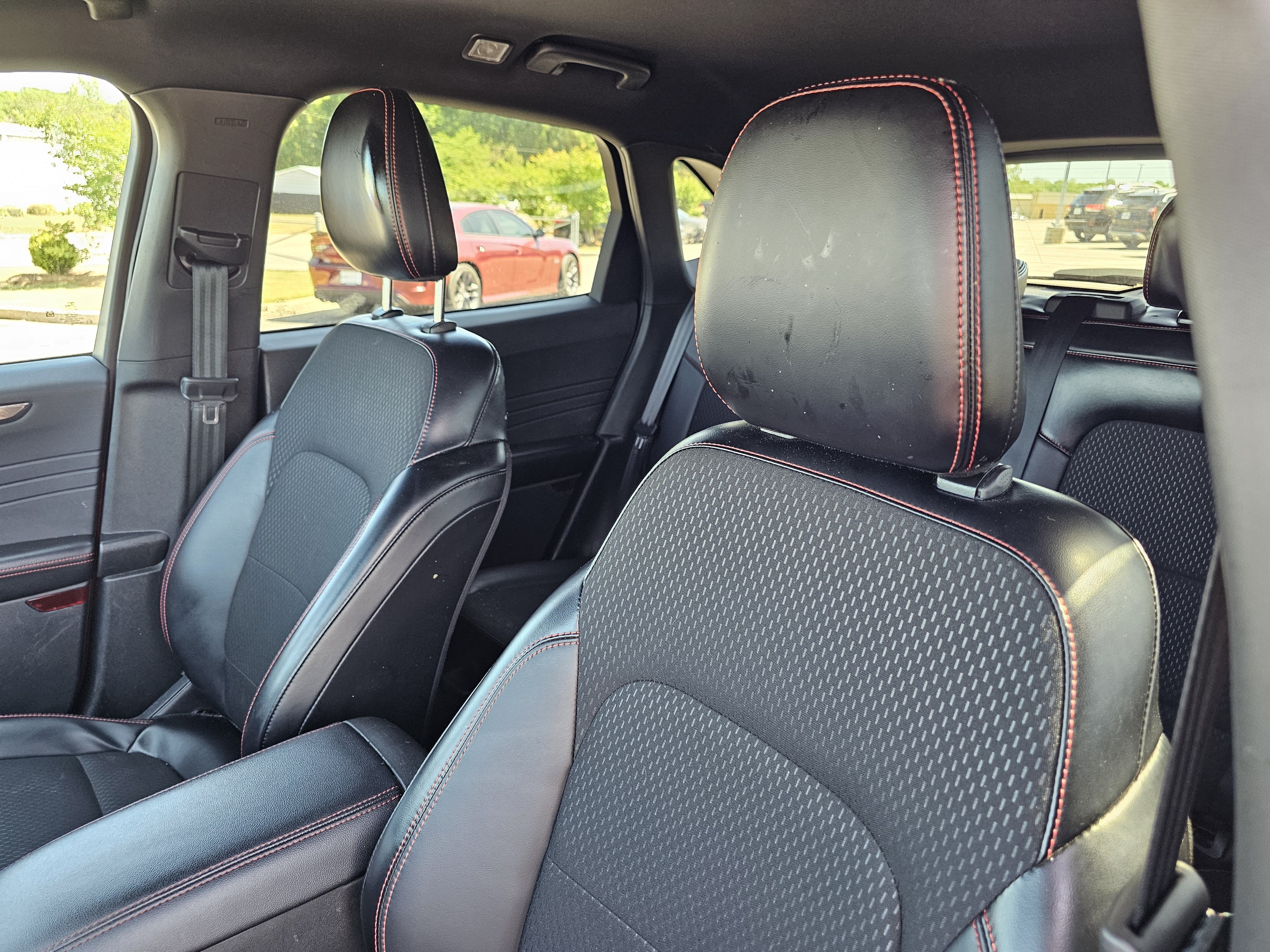 Used 2025 Ford Escape ST-Line w/ Tech Pack #1 FWD image 18