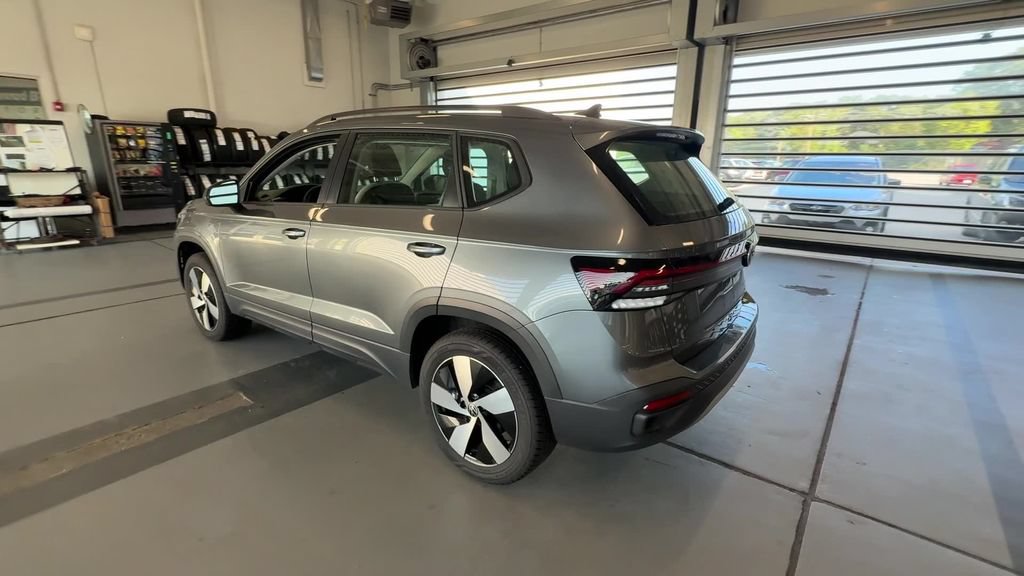 Certified 2025 Volkswagen Taos S AWD/4WD image 17