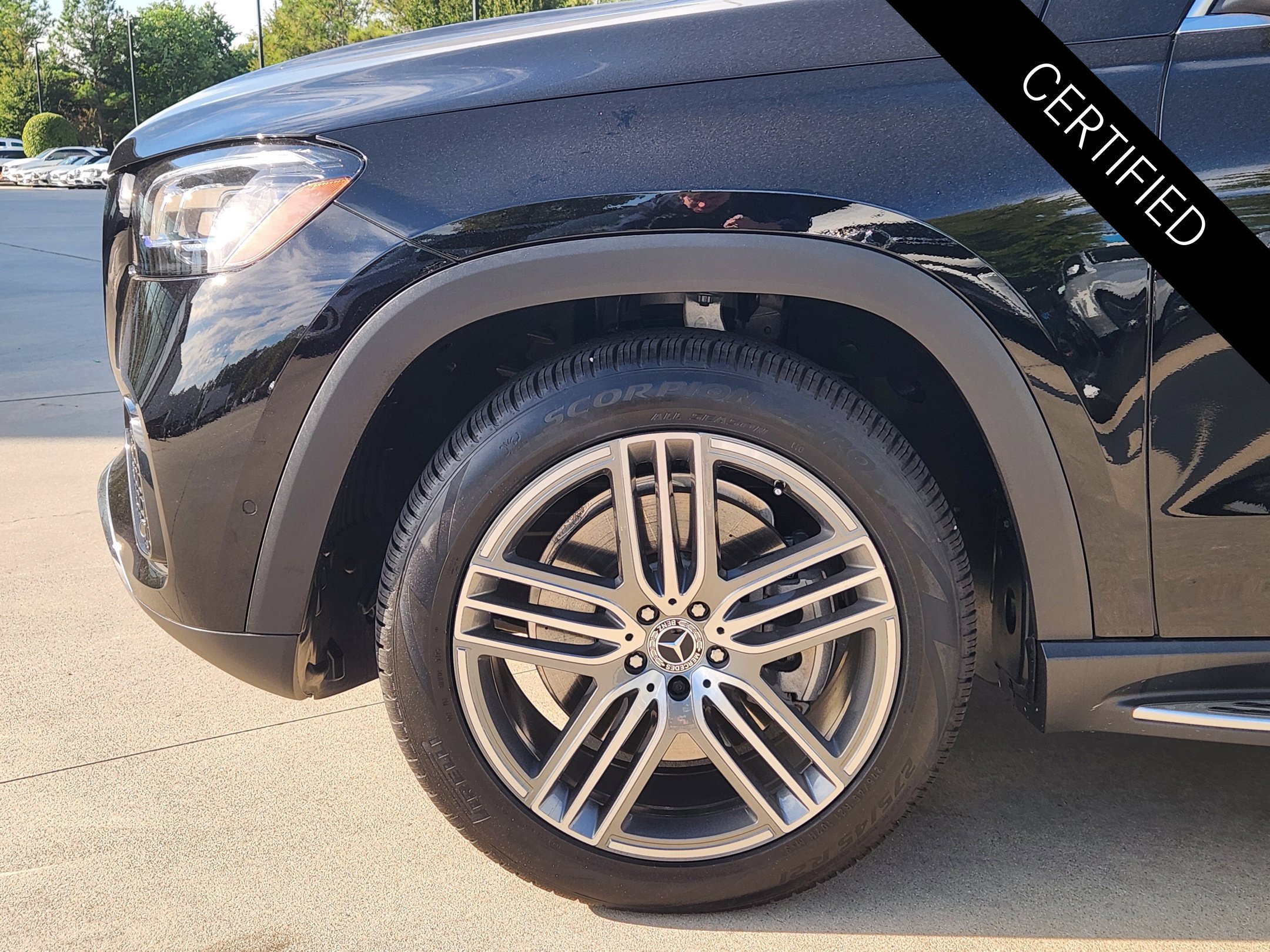 Used 2026 Mercedes-Benz GLS 450 4MATIC image 10