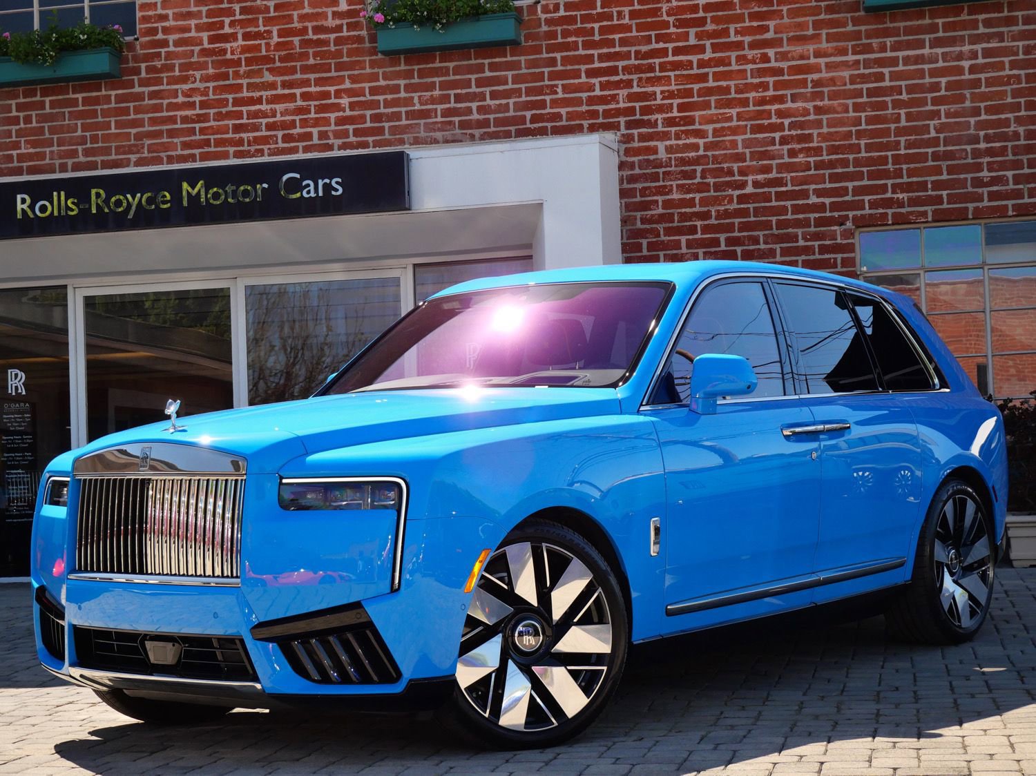 Used 2026 Rolls-Royce Cullinan image 1