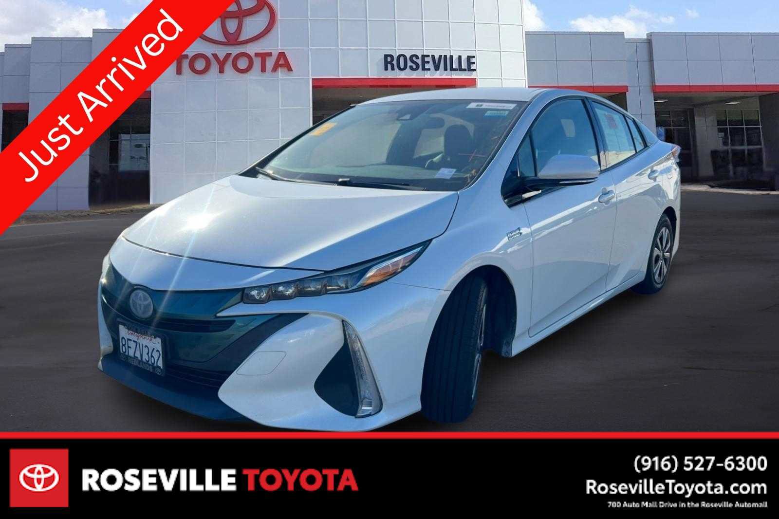 Used 2018 Toyota Prius Prime Plus w/ Carpet Mat Package FWD image 1