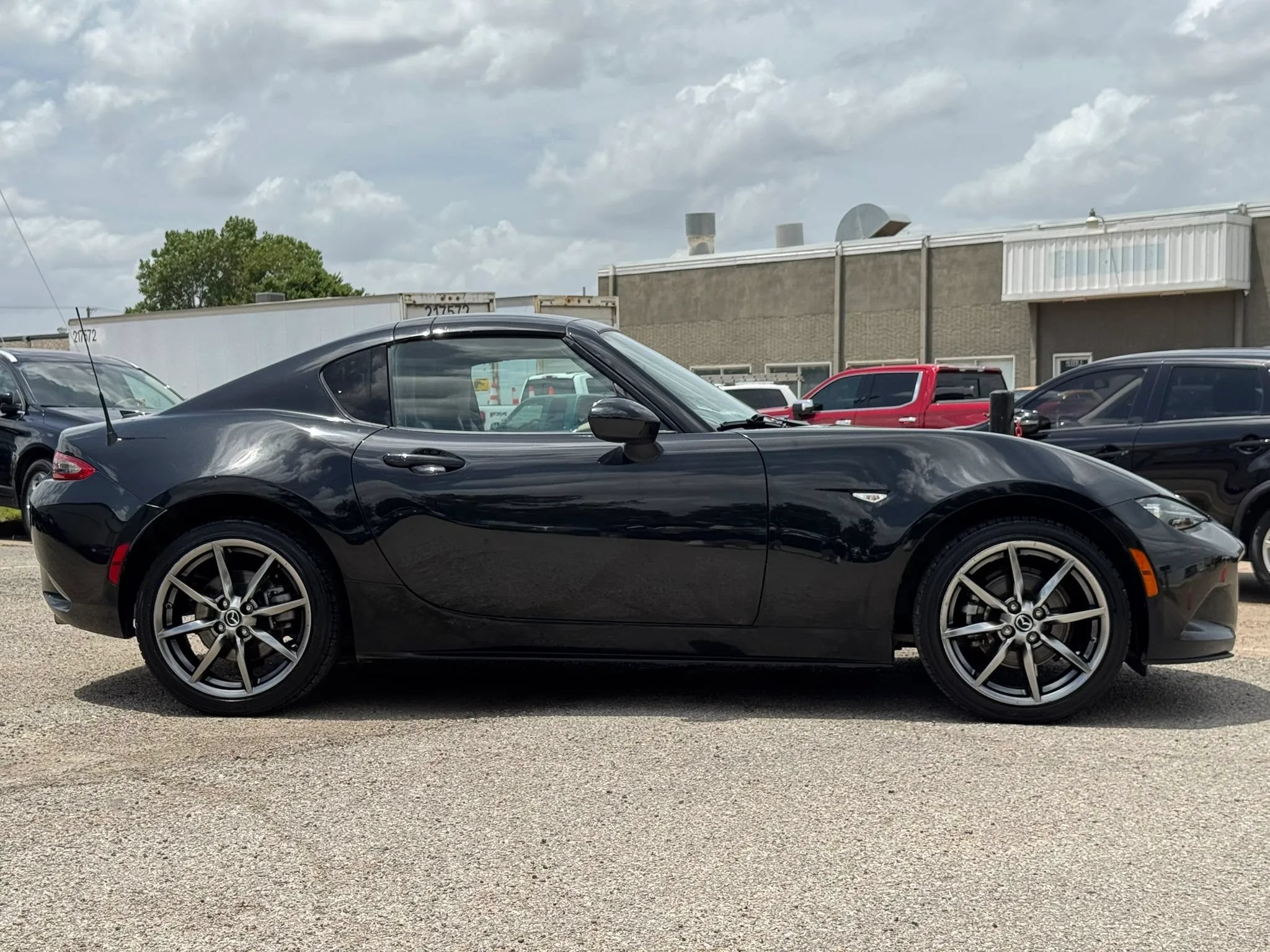Used 2020 MAZDA MX-5 Miata RF Grand Touring RWD image 16