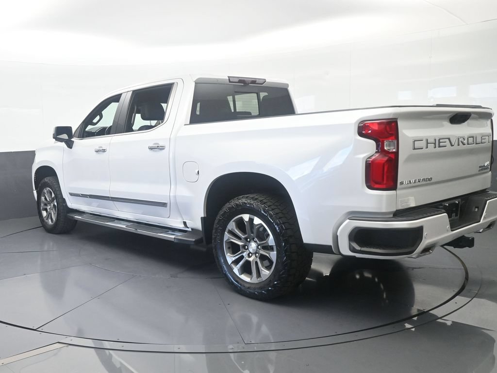 Used 2023 Chevrolet Silverado 1500 High Country w/ Technology Package RWD image 4