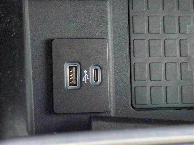 Certified 2022 Ford F450 Platinum w/ FX4 Off-Road Package image 23