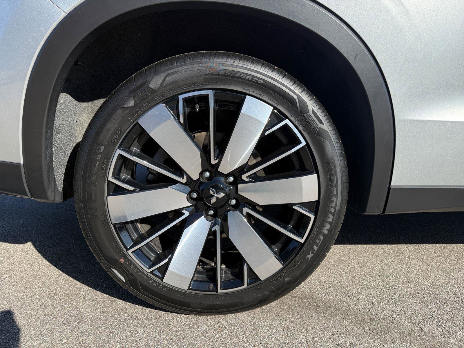 Used 2025 Mitsubishi Outlander SE FWD image 30