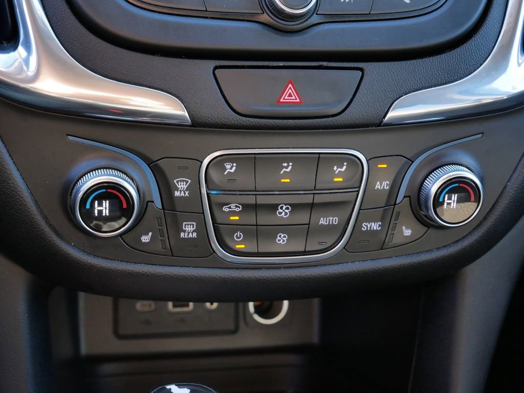 Used 2019 Chevrolet Equinox LT image 36