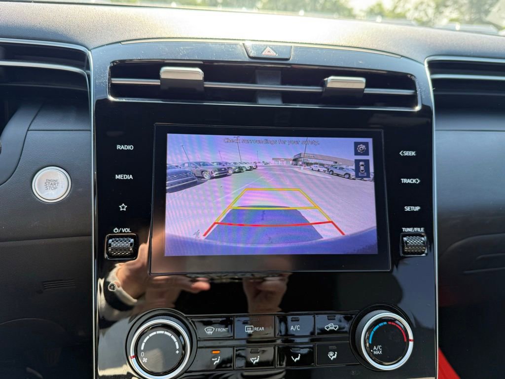 Used 2022 Hyundai Santa Cruz SEL w/ Activity Package FWD image 16